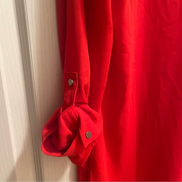 Reitmans size S shirt red colour - Picture 5 of 10